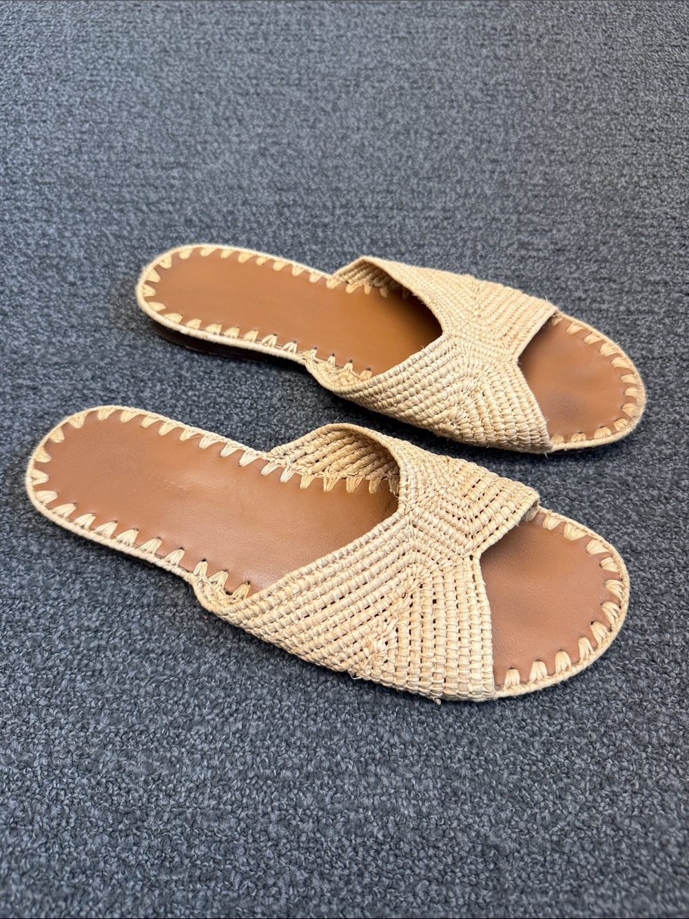 Carrie Forbes Salon Slides in Natural
